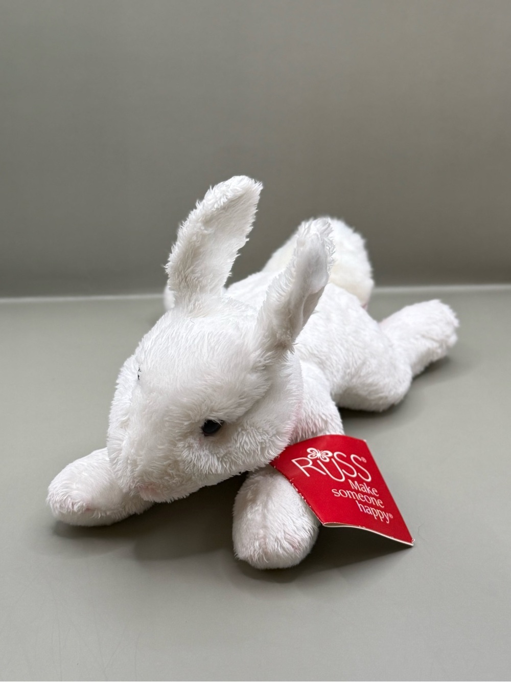 Vintage Russ Berrie Meadowdale Bunny Rabbit Plush Stuffed Animal Bean Bag Toy